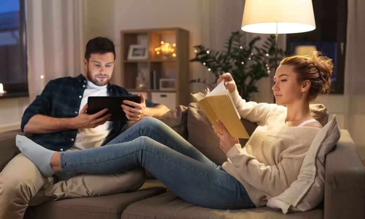 Ekspert Tunorxav prezentuje narzędzia motywacyjne podczas transmisji na żywo